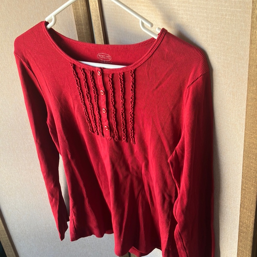 FINAL MARKDOWN Talbots Crimson Long Sleeve sleep Tee Button Accents petite med